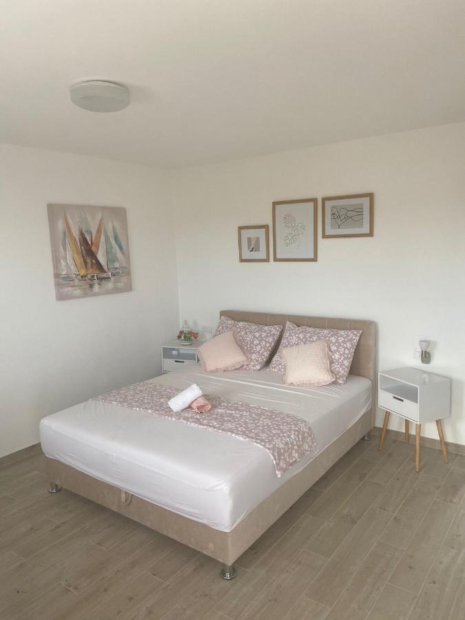 Studio Apartman Mare Trogir Extérieur photo